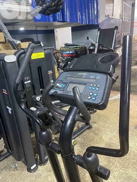 elliptical life fitness used heavy duty 0
