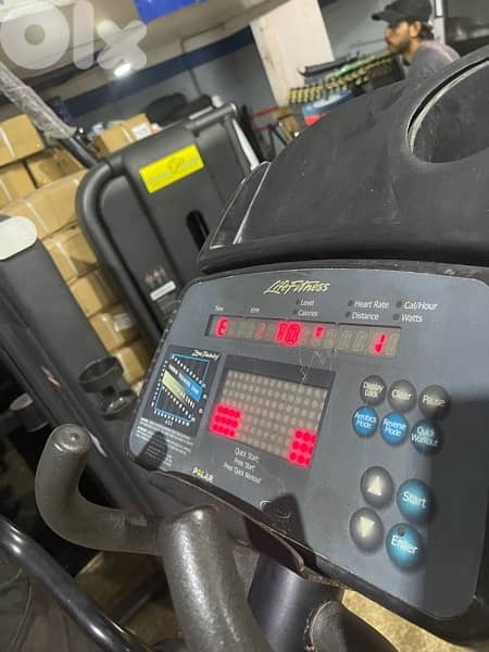 elliptical life fitness used heavy duty 3