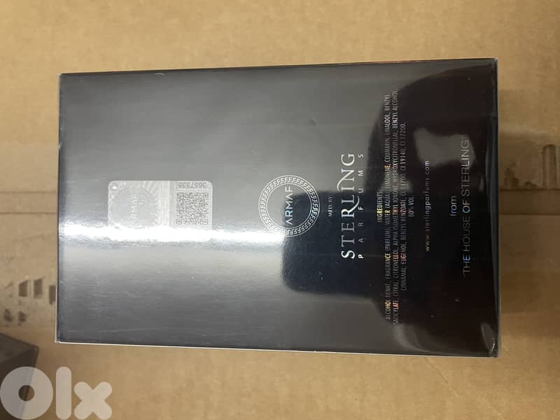 ARMAF Club De Nuit Man Eau De TOILETTE 105 mL 1