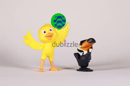 2 Rio figures