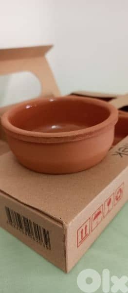 كاسات فخار وكبايات بلاستيك نوعية ممتازة 0