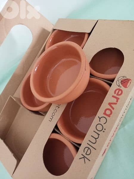 كاسات فخار وكبايات بلاستيك نوعية ممتازة 3