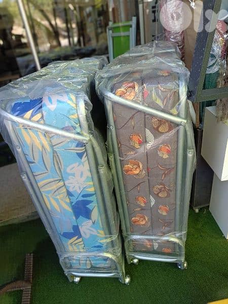 Lit pliant. تخت كسر 0