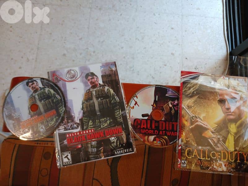 Call of Duty and Black Hawk PS2 CD games 0