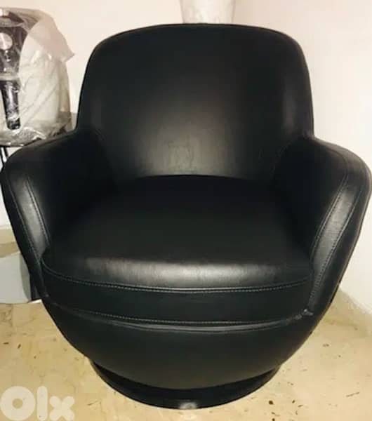 Black leather edition Swivel Armchair! BOOK SHELF FOR FREE 1