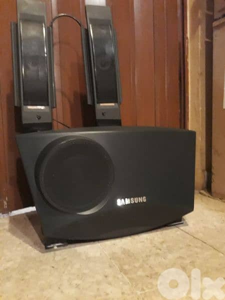 A rare vintage Samsung 2.1channels 150W 8ohms  still new made in Korea 7