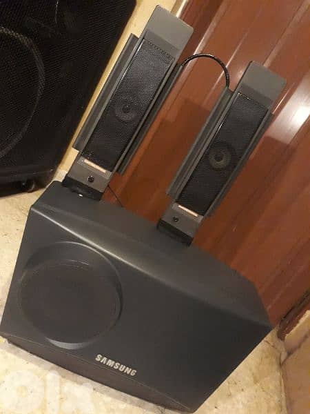 A rare vintage Samsung 2.1channels 150W 8ohms  still new made in Korea 1