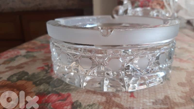 منفضة كريستال روسي اصلي 2