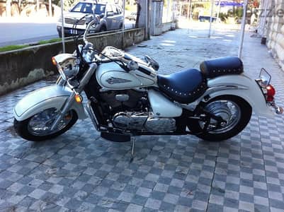 Suzuki Volusta Intruder