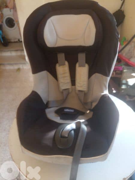 مقعد سيارة 3