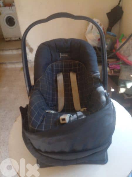 مقعد سيارة 9