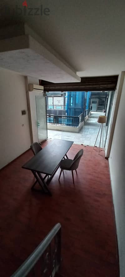 Office in commercial center in Zalka for sale