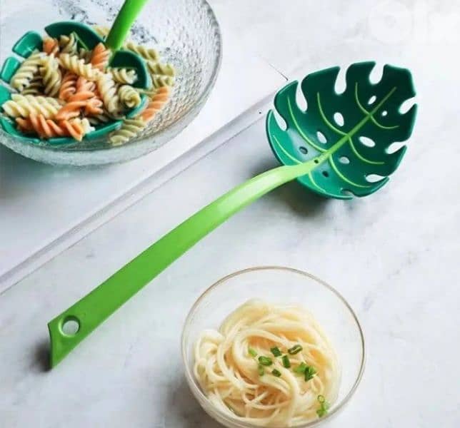 creative jungle leaf shape cooking spoon 3$ 0