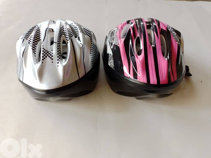 bike helmet  5 $ each 1