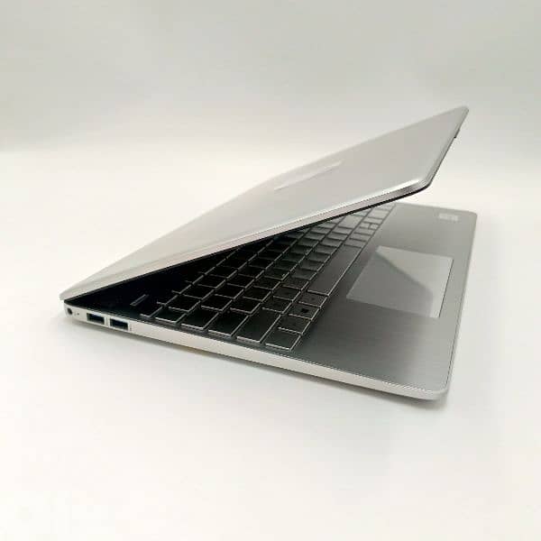3452-Refurbished Laptop HP 15s 4