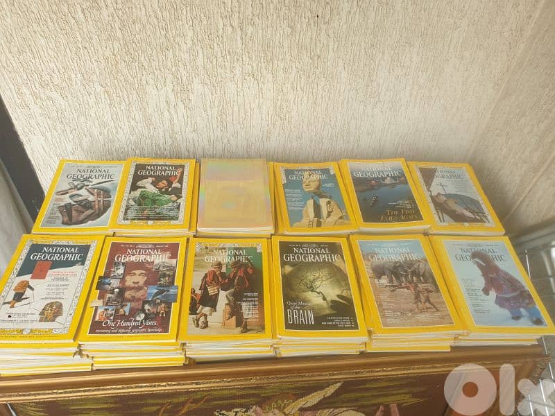 huge collection of national geographic,240 magazines,for all ages 17