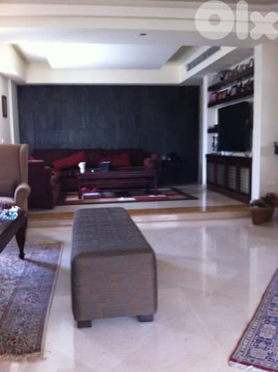 SPACIOUS APARTMENT IN AIN EL TINEH PRIME (300SQ) 3 BEDROOMS , (JNR-314
