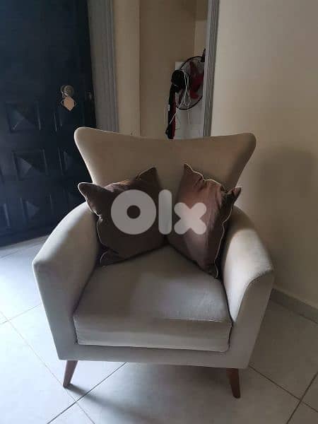 طقم كنبايات بفتح صندوق وتخت كتير مرتب 1