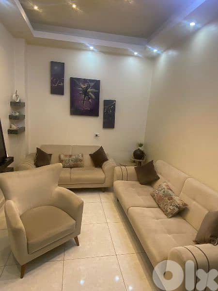 طقم كنبايات بفتح صندوق وتخت كتير مرتب 2