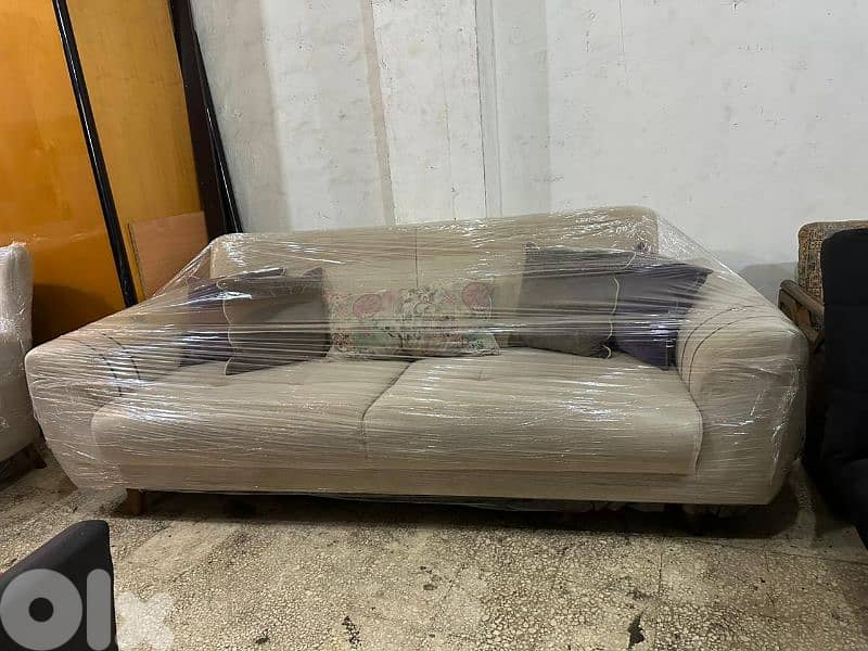 طقم كنبايات تركي بفتح صندوق وتخت ثلاث قطع 1