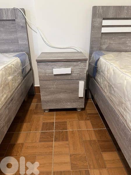 تختين مفرد مع كمود 0