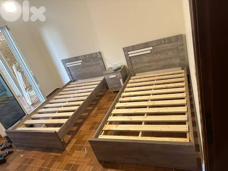 تختين مفرد مع كمود 1