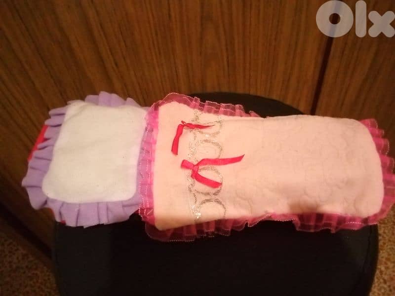 Barbie HOUSE VACATION SET Mattel2010 brandTag great Bed+BLanket+Pillow 0