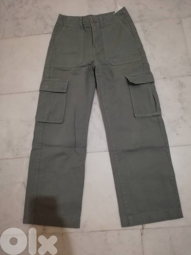 Pull and bear Green military pants 0