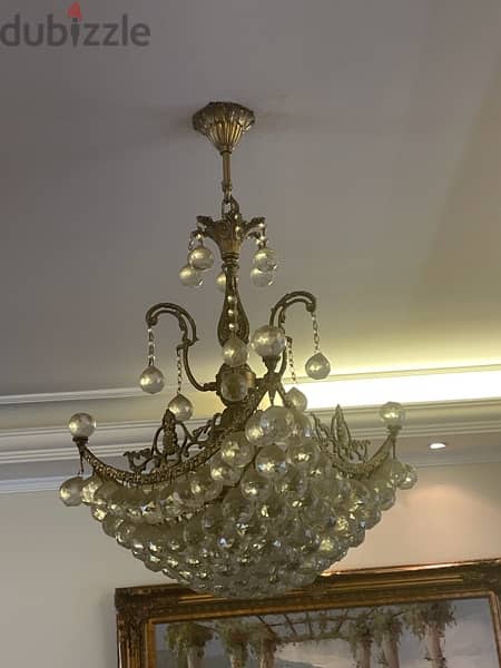 Chandelier 1