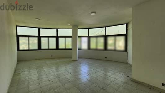 Office for rent in Jamhour مكتب للإيجار في الجمهور