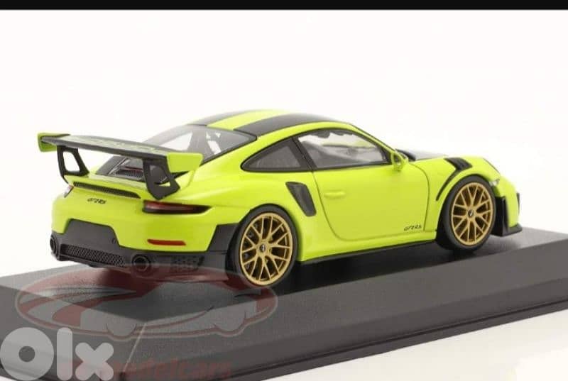 Porsche GT2-RS 2018( Weissach) Acid Green diecast car model 1;43. 2