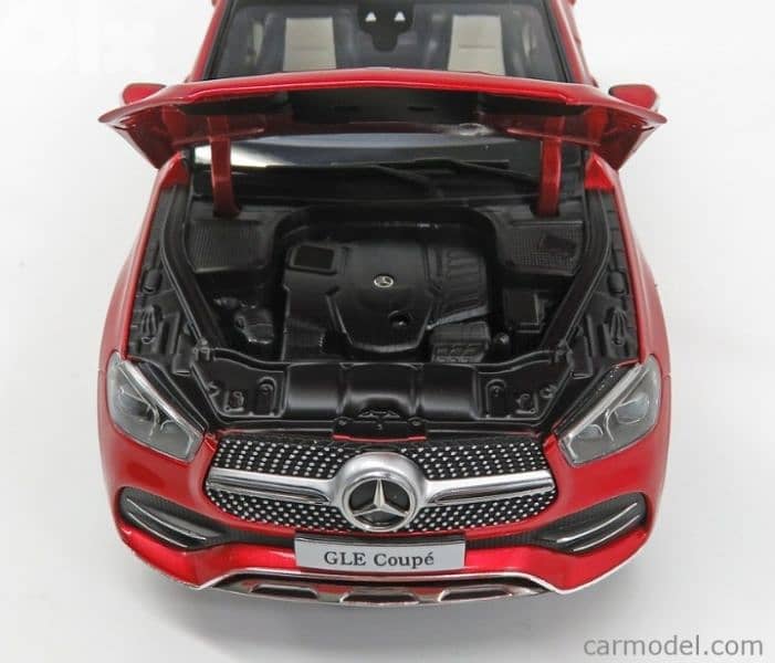 Mercedes GLE (W167) diecast car model 1;18. 6