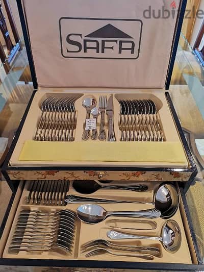 طقم ملاعق وسكاكين سفرة