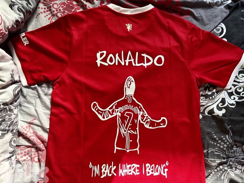Manchester United ronaldo CR7 the goat kit special edition 6
