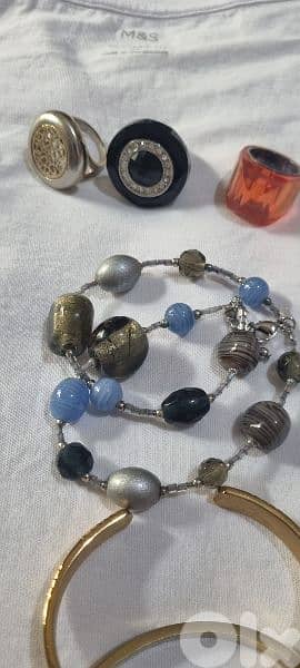 23 pieces of Faux bijou bargain price  60 8