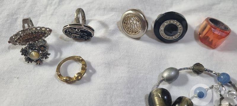 23 pieces of Faux bijou bargain price  60 15