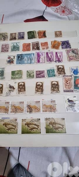 2 big albums are very old stamps  from around the worldgood collection 7