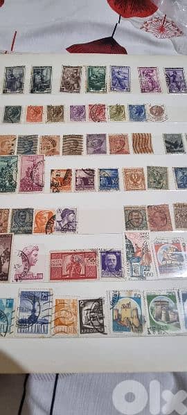 2 big albums are very old stamps  from around the worldgood collection 19