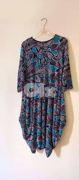 فساتين و بلوز قياسات مختلفة ماركات 13