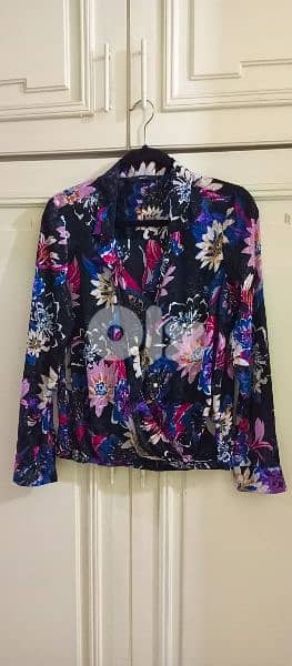 فساتين و بلوز ماركات قياسات مختلفة 0