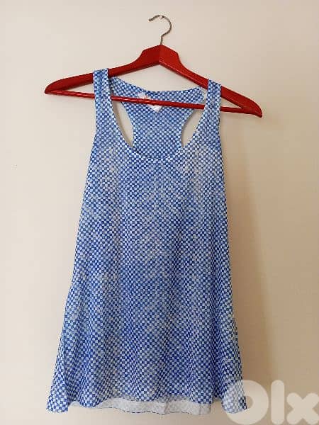 بلوز و تنانير ماركات عدة قياسات مختلفة 10