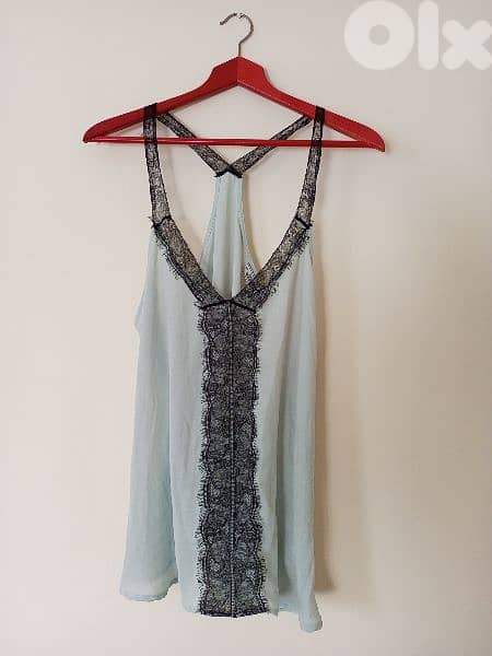 بلوز و تنانير ماركات عدة قياسات مختلفة 15