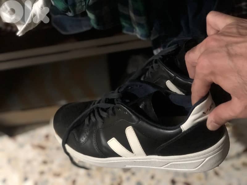 Authentic Veja shoes. 0