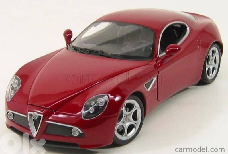 Alfa Romeo 8C Competizione (2006) diecast car model 1;18. 0
