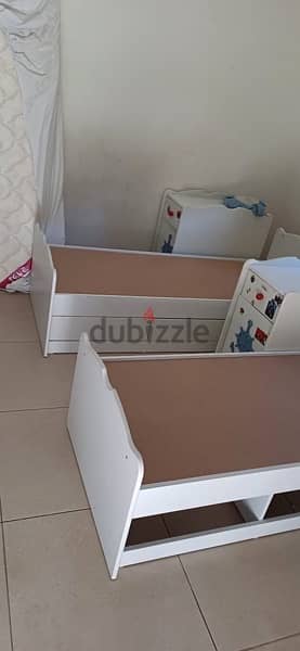 used twins bedroom 4