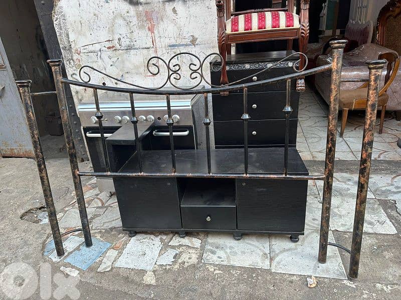 تخت مجوز حديد كتير مرتب 0