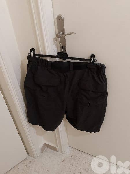شورت للبيع رجالي ماركة Crote&Barrow قياس 36 السعر 6$ 3