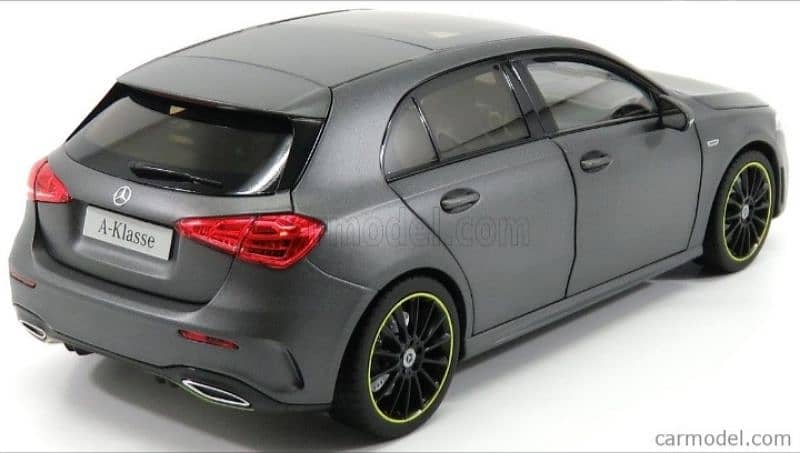 Mercedes A Class  diecast car model 1;18. 4