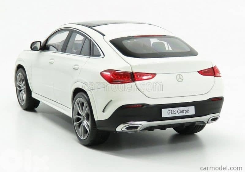 Mercedes GLE diecast car model 1;18. 3