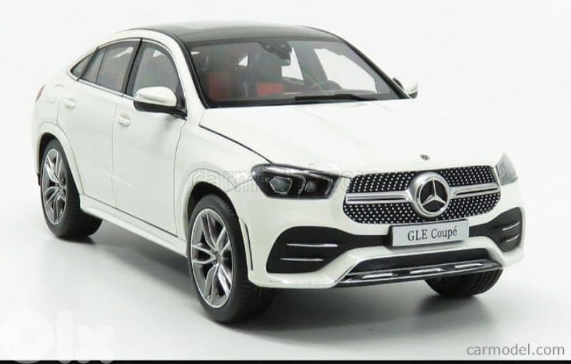 Mercedes GLE diecast car model 1;18. 4